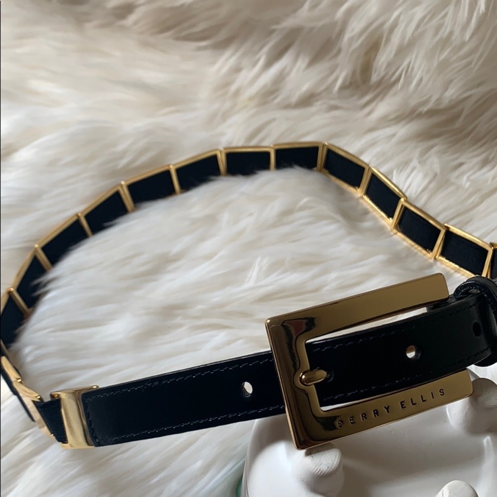 Perry Ellis Women Stretchy Belt